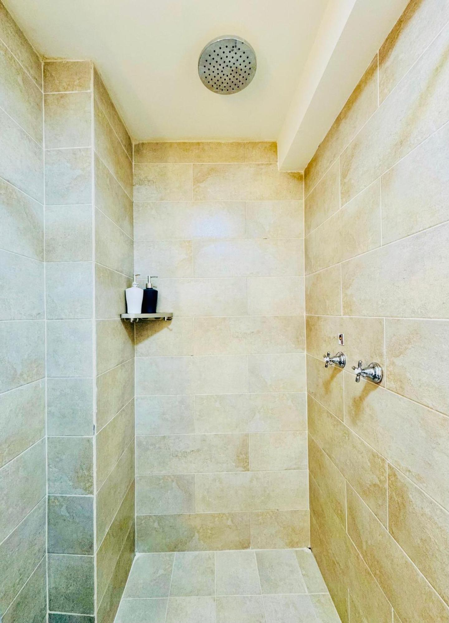 Hotel Bombay Banos  Ngoại thất bức ảnh