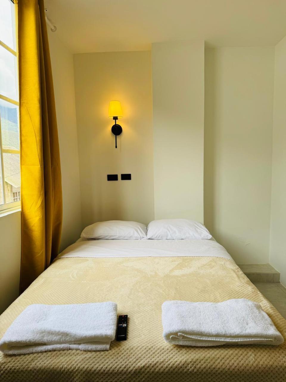 Hotel Bombay Banos  Ngoại thất bức ảnh